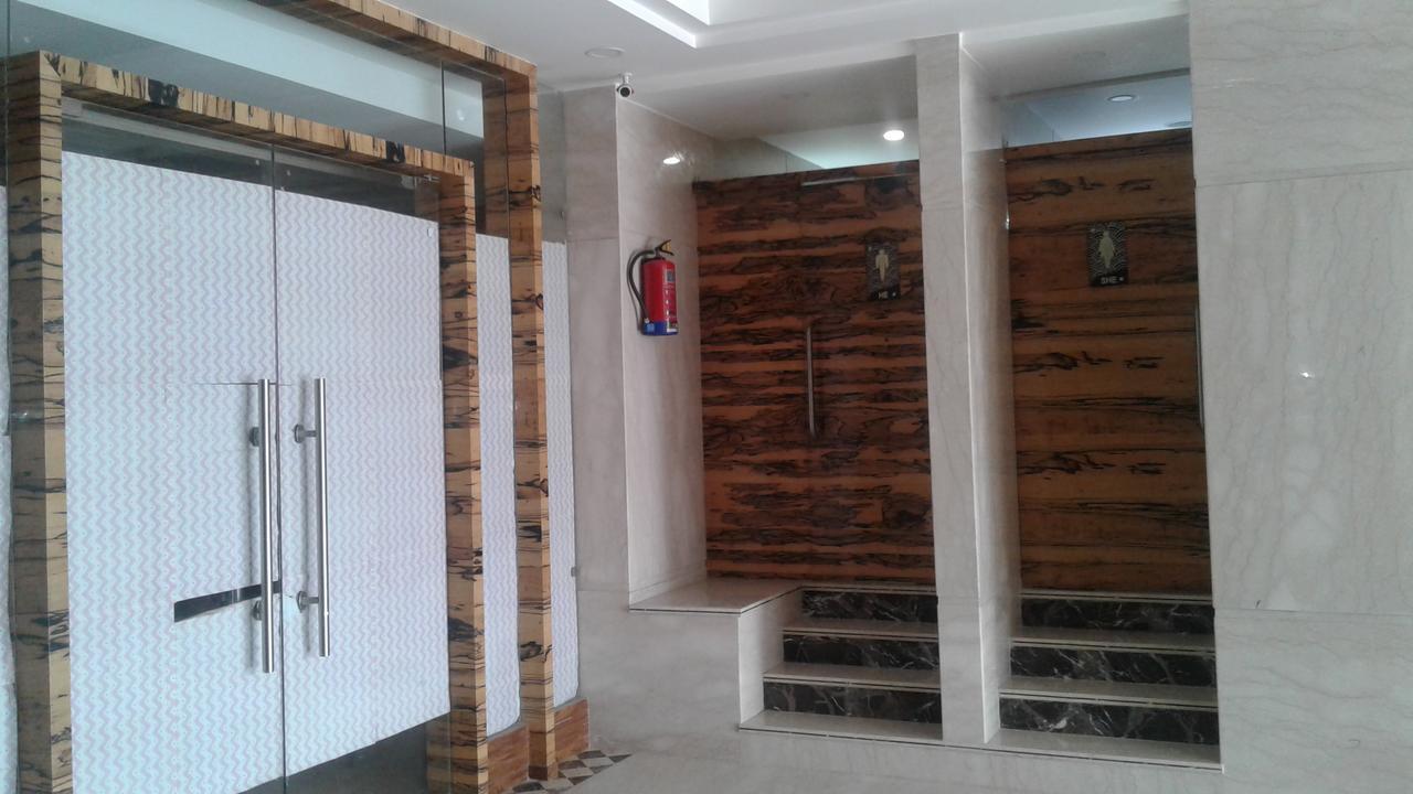 Hotel The Grand Inn Jammu Extérieur photo